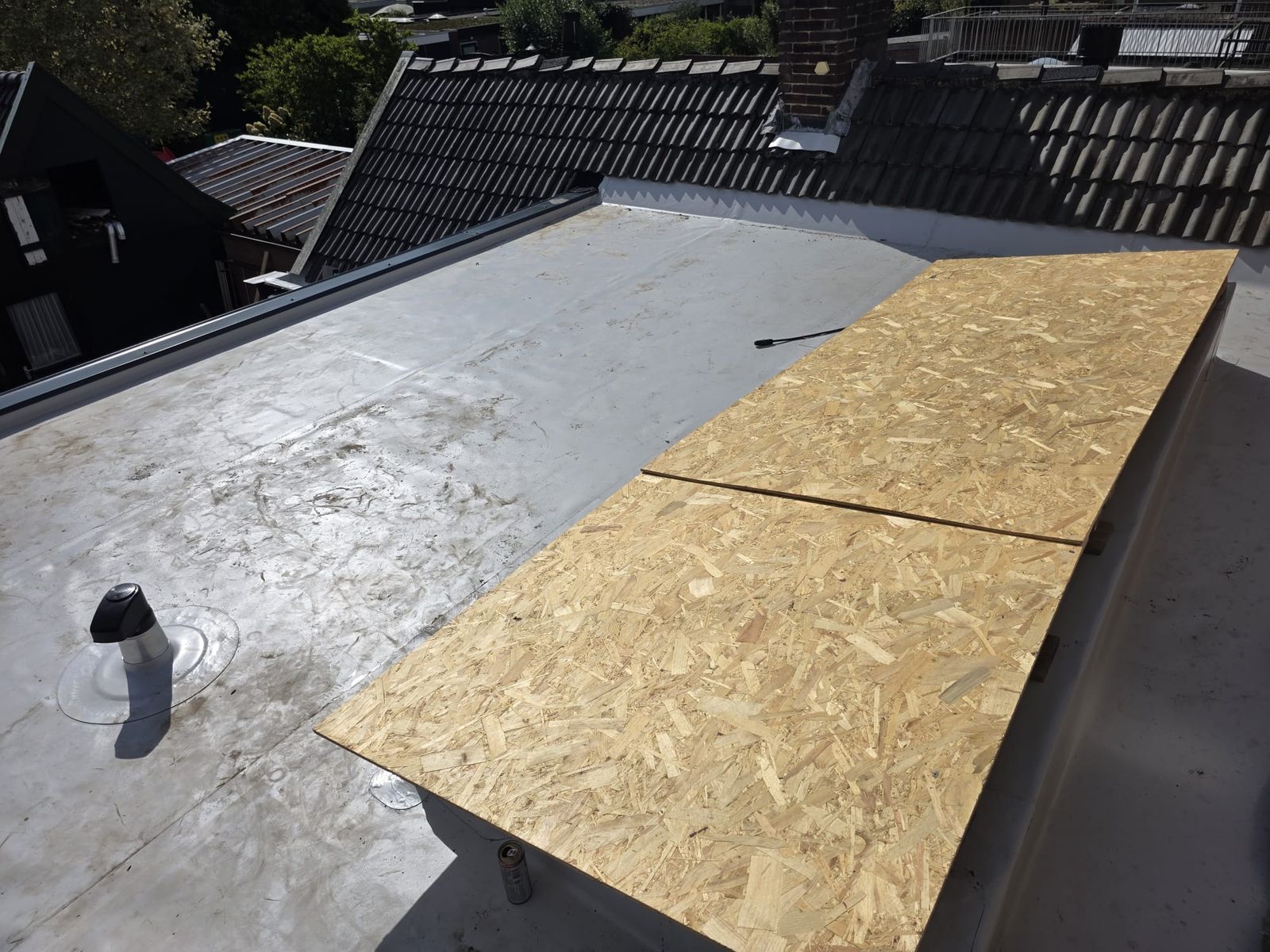 140 mm PIR-isolatie, duurzame fleeceback PVC en nieuwe dakkappen — foto 2