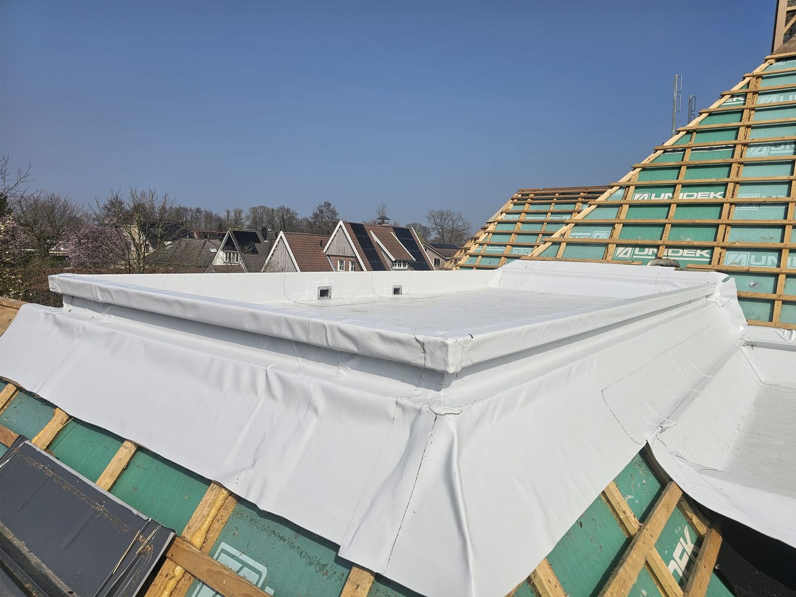 140 mm PIR-isolatie en duurzame fleeceback PVC — foto 1